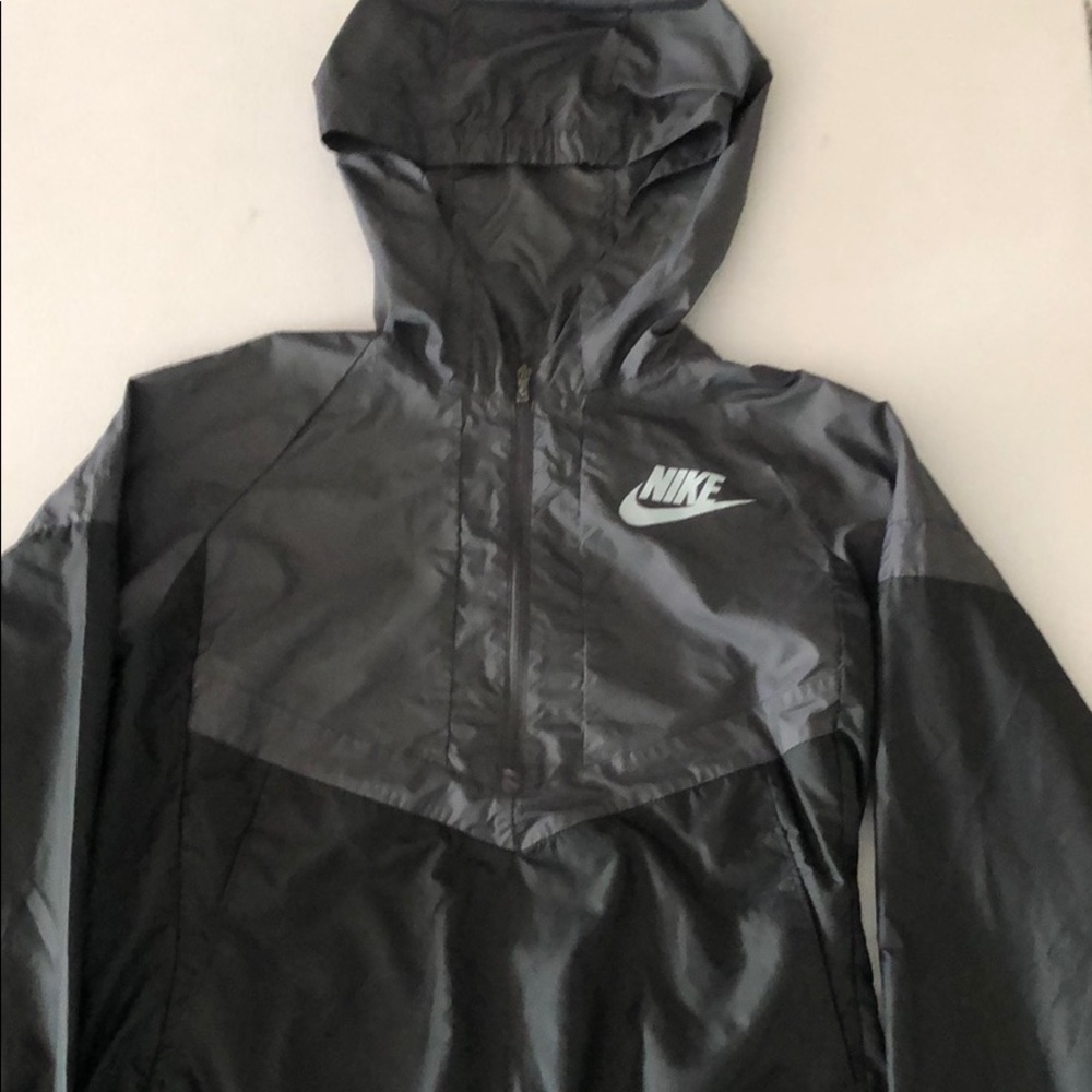Nike youth 1/4 zip windbreaker jacket